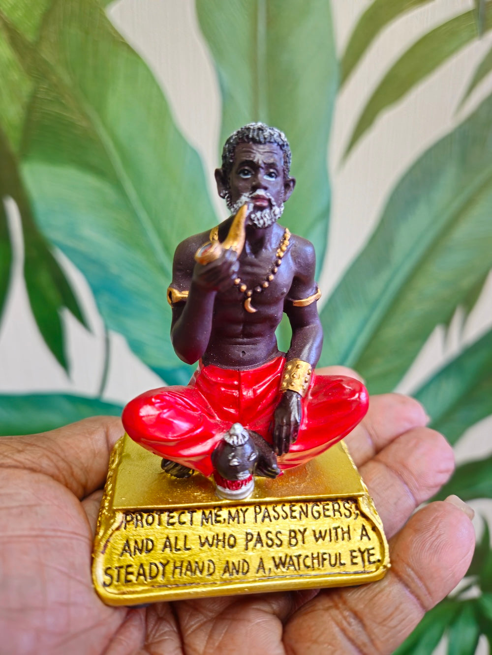 Papa Candelo Statue